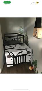 Kinderbed auto, Kinderen en Baby's, Kinderkamer | Bedden, 85 tot 100 cm, Ophalen of Verzenden, Zo goed als nieuw, Matras