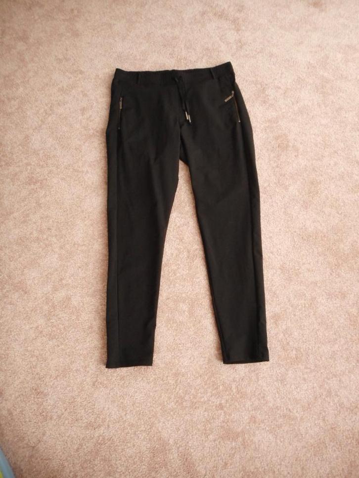 Zwarte broek TQ Amsterdam mt XL 42 Stretch stof Travelstof, Kleding | Dames, Broeken en Pantalons, Zo goed als nieuw, Maat 42/44 (L)