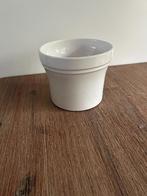 Bloempot wit 13 cm hoog, Huis en Inrichting, Woonaccessoires | Vazen, Ophalen of Verzenden, Zo goed als nieuw, Wit, Minder dan 50 cm