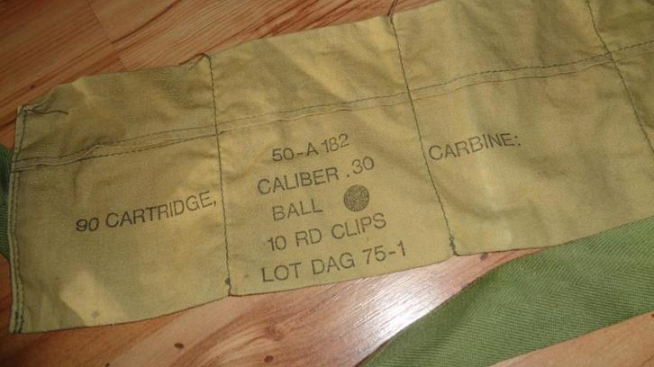 Leger bandolier soldaat, Verzamelen, Militaria | Algemeen, Landmacht, Embleem of Badge, Nederland, Verzenden