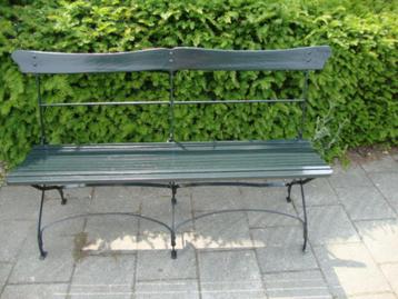 Oude Geheel Gerestaureerde Inklapbare Franse Tuinbank 2 beschikbaar voor biedingen