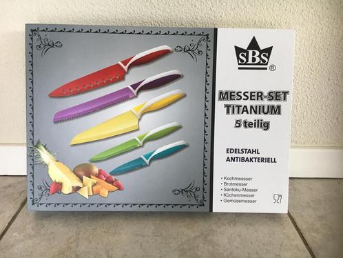 Nieuw messenset messen set 5 delig titanium gekleurd handvat, Huis en Inrichting, Keuken | Bestek, Nieuw, Overige materialen, Ophalen of Verzenden
