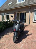 Vespa Sprint mat zwart 45km, Fietsen en Brommers, Scooters | Vespa, Ophalen, Maximaal 45 km/u, Vespa S, Zo goed als nieuw