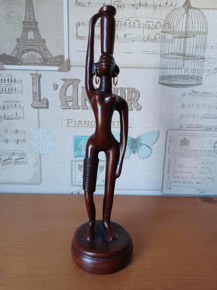 Houten Afrikaanse Vrouw met Kruik, Antiek en Kunst, Kunst | Beelden en Houtsnijwerken, Ophalen of Verzenden