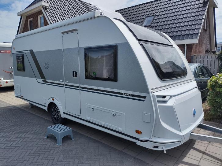 Twee caravans te huur knaus en Caravelair lichtgewicht, Caravans en Kamperen, Verhuur
