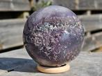 Prachtig paarse druifagaat bol 73 mm, Verzamelen, Mineralen en Fossielen, Ophalen of Verzenden, Mineraal