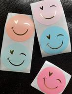 Sluitstickers smiley stickers pastel smileys goudfolie kado, Hobby en Vrije tijd, Stickers en Plaatjes, Nieuw, Meerdere stickers