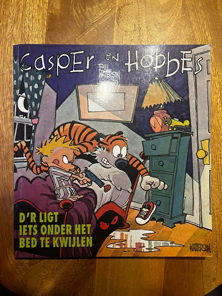 Casper en Hobbes: D'r ligt iets onder het bed, Boeken, Eén stripboek, Ophalen of Verzenden, Gelezen