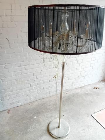 Staand lamp  beschikbaar voor biedingen