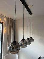Mooie hanglamp van Zucca, met 4 glazen bollen. Zwart., Huis en Inrichting, Ophalen, Zo goed als nieuw, 75 cm of meer