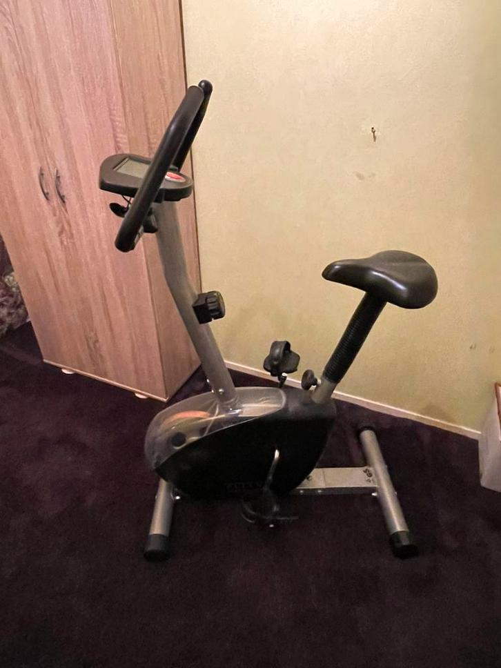 Hometrainer, Sport en Fitness, Fitnessapparatuur, Gebruikt, Hometrainer, Metaal, Ophalen