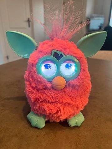 Hasbro roze Furby 2012 - Nieuwstaat! beschikbaar voor biedingen