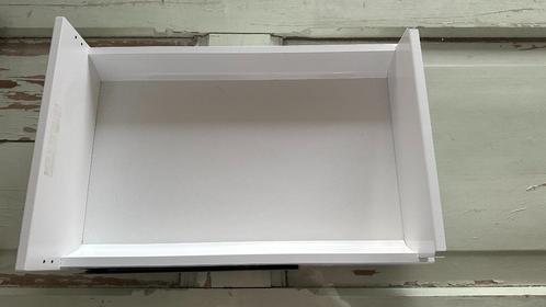 2x IKEA UTRUSTA keukenlade 40 cm breed (laag + middel front), Huis en Inrichting, Keuken | Keukenelementen, Zo goed als nieuw