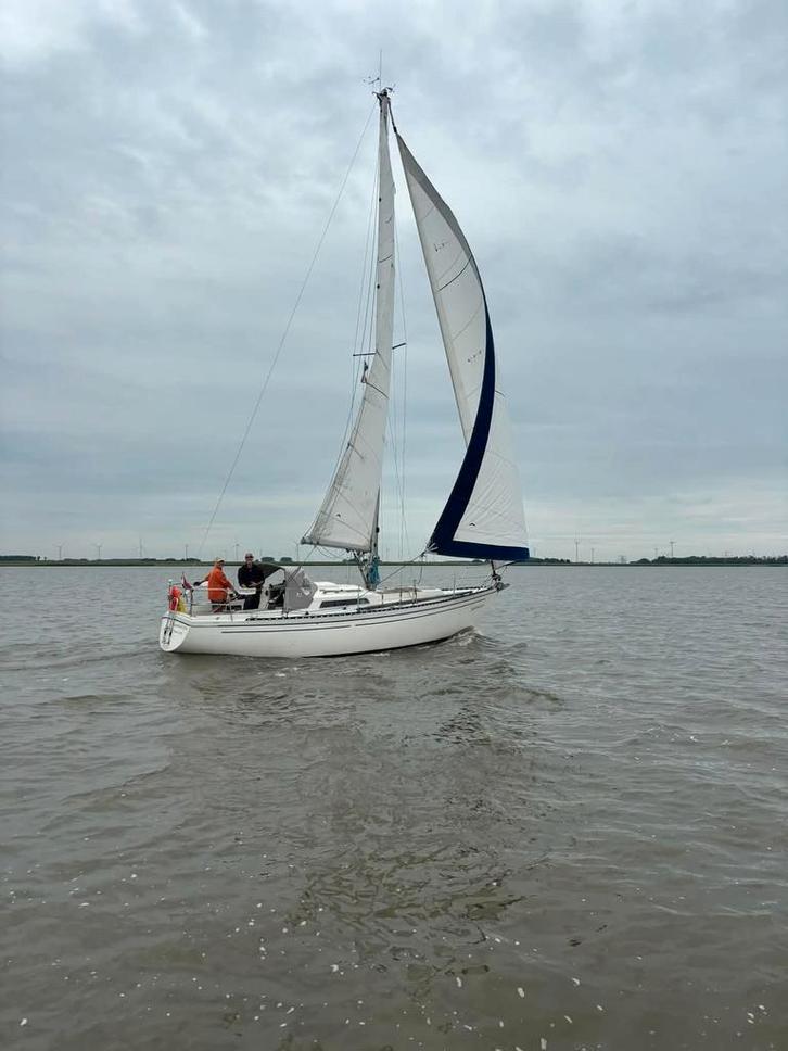 Mooie en complete Victoire 933, Watersport en Boten, Kajuitzeilboten en Zeiljachten, Gebruikt, Tourjacht of Cruiser, Polyester