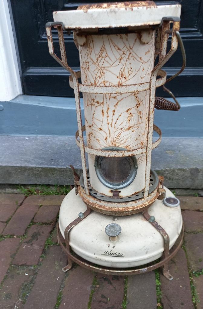 Vintage petroleumkachel Aladdin Heater kachel British made, Huis en Inrichting, Kachels, Gebruikt, Vrijstaand, Petroleumkachel
