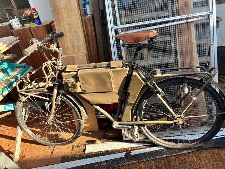 Vintage Transportfiets - Klassieker! Zwitserse legerfiets, Fietsen en Brommers, Overige Fietsen en Brommers, Gebruikt, Ophalen