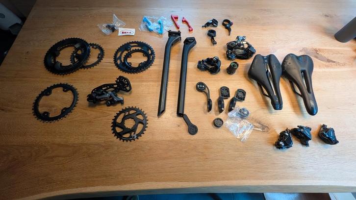 Uitverkoop fietsonderdelen, Fietsen en Brommers, Fietsonderdelen, Zo goed als nieuw, Racefiets, Ophalen of Verzenden