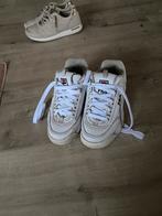 Fila gympen, Wit, Ophalen of Verzenden, Sneakers of Gympen, Gedragen