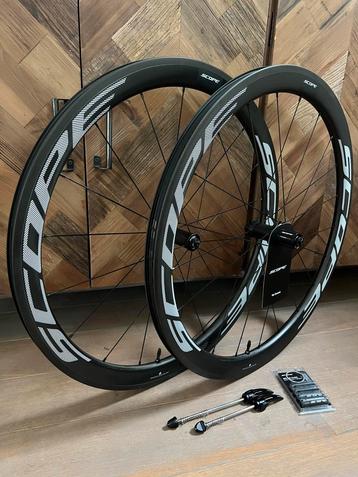 NiEUW! Scope R4 rim/velg carbon/28" Shimano/SRAM/Campa body beschikbaar voor biedingen