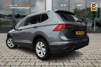 Volkswagen Tiguan 1.5 TSI Life 7 Persoons | Trekhaak | ACC |, Auto's, Stof, Zwart, 4 cilinders, 150 pk