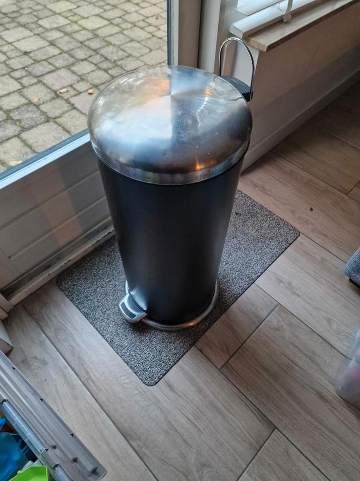 Prullenbak gebruikt, Huis en Inrichting, Woonaccessoires | Prullenbakken, Gebruikt, Ophalen