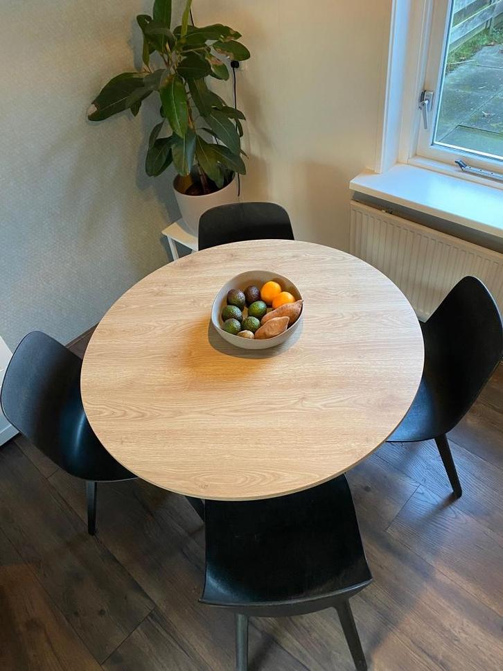 Vier eetkamerstoelen Ikea ODGER, Huis en Inrichting, Stoelen, Gebruikt, Vier, Kunststof, Grijs, Ophalen