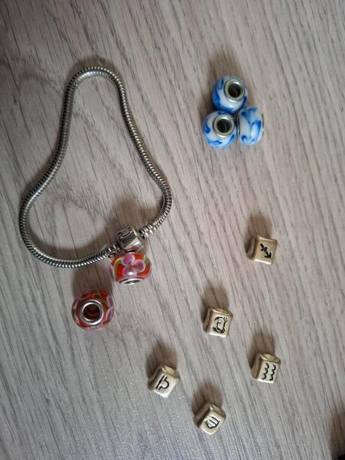 Nieuwe bedels en armband grote gat kralen sterrenbeeld, Sieraden, Tassen en Uiterlijk, Bedels, Zo goed als nieuw, Pandora, Zilver
