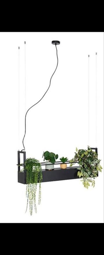 Industriële hanglamp beschikbaar voor biedingen
