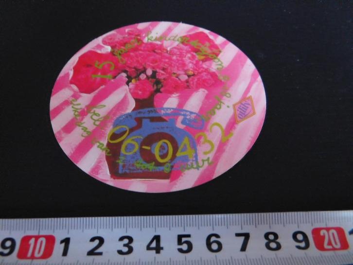 sticker oilily 15 jaar kindertelefoon - bloemen telefoon, Verzamelen, Stickers, Zo goed als nieuw, Bedrijf of Vereniging, Ophalen