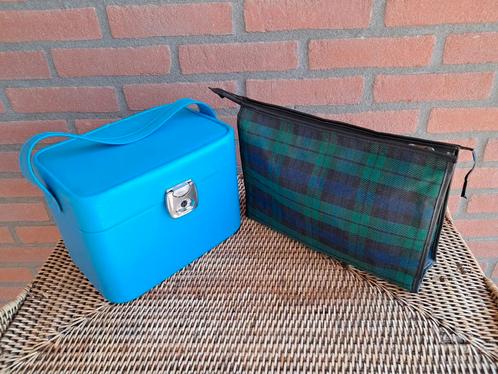 Prachtige vintage beautycases en toilettas., Sieraden, Tassen en Uiterlijk, Toilettassen, Zo goed als nieuw, Heer of Dame, Blauw