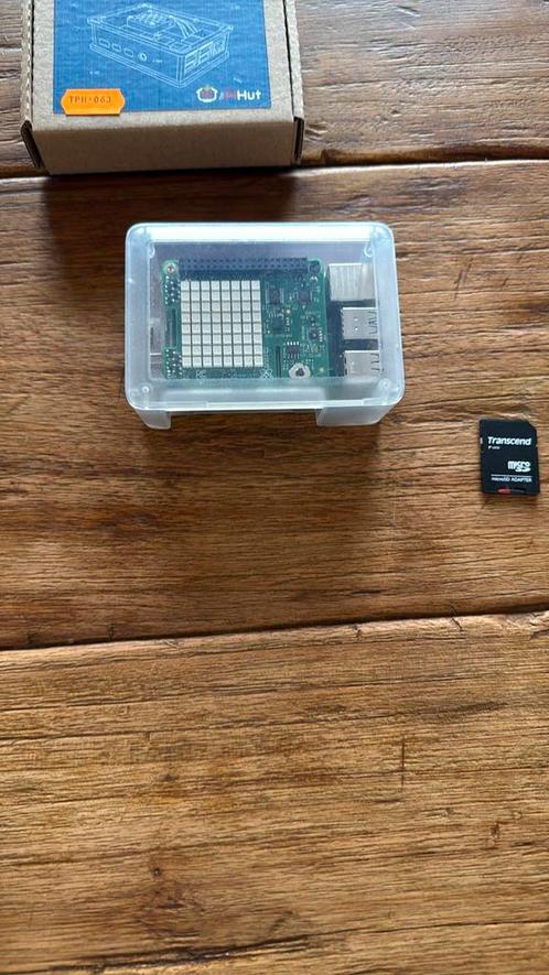 Raspberry Pi 4 Zo goed als nieuw inclusief accesoires, Computers en Software, Desktop Pc's, Zo goed als nieuw, Ophalen of Verzenden