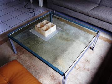 Metaform M1 salonmtafel, glasplaat beschikbaar voor biedingen