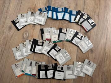 Diskettes voor keyboard met Styles & Songs beschikbaar voor biedingen