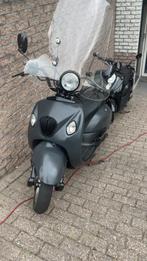 Scooter blauw kenteken Iva venice retroscooter, Fietsen en Brommers, Snorfietsen en Snorscooters, Gebruikt, Benzine, Ophalen, Overige merken