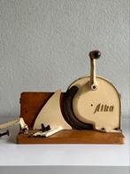 Snijmachine Alka vintage, Antiek en Kunst, Antiek | Keukenbenodigdheden, Ophalen