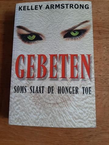 Gebeten van Kelley Armstrong beschikbaar voor biedingen