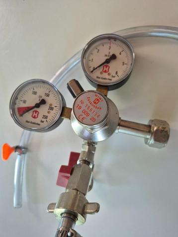 CO2 Drukregelaar 2 manometers beschikbaar voor biedingen