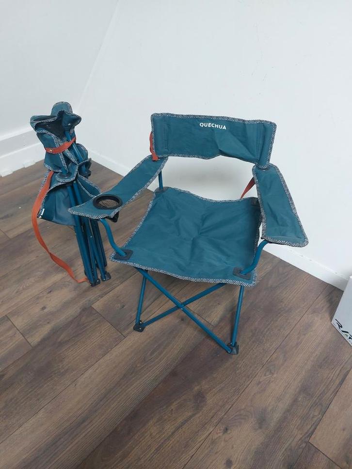 Quechua Campingstoel met Armleuning, Caravans en Kamperen, Kampeermeubelen, Gebruikt, Campingstoel, Ophalen