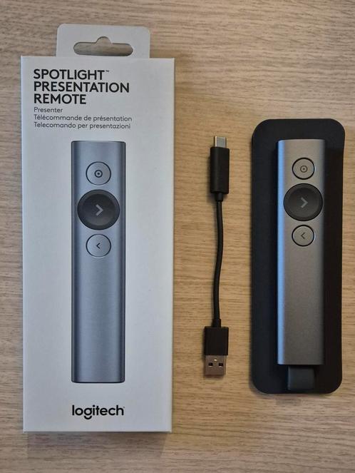 Logitech Spotlight Presentation Remote (grijs), Computers en Software, Presenters, Zo goed als nieuw, Ophalen of Verzenden