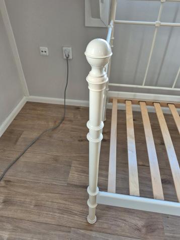 IKEA Hemnes Bedframe - Wit/Crème - Staal - afbeelding 4
