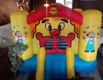 Happy hop springkussen clown met glijbaan

 beschikbaar voor biedingen