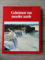 Geheimen van moeder aarde, Boeken, Ophalen of Verzenden, Zo goed als nieuw, Natuur algemeen