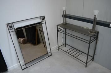 SPIEGEL MET SIDETABLE  beschikbaar voor biedingen