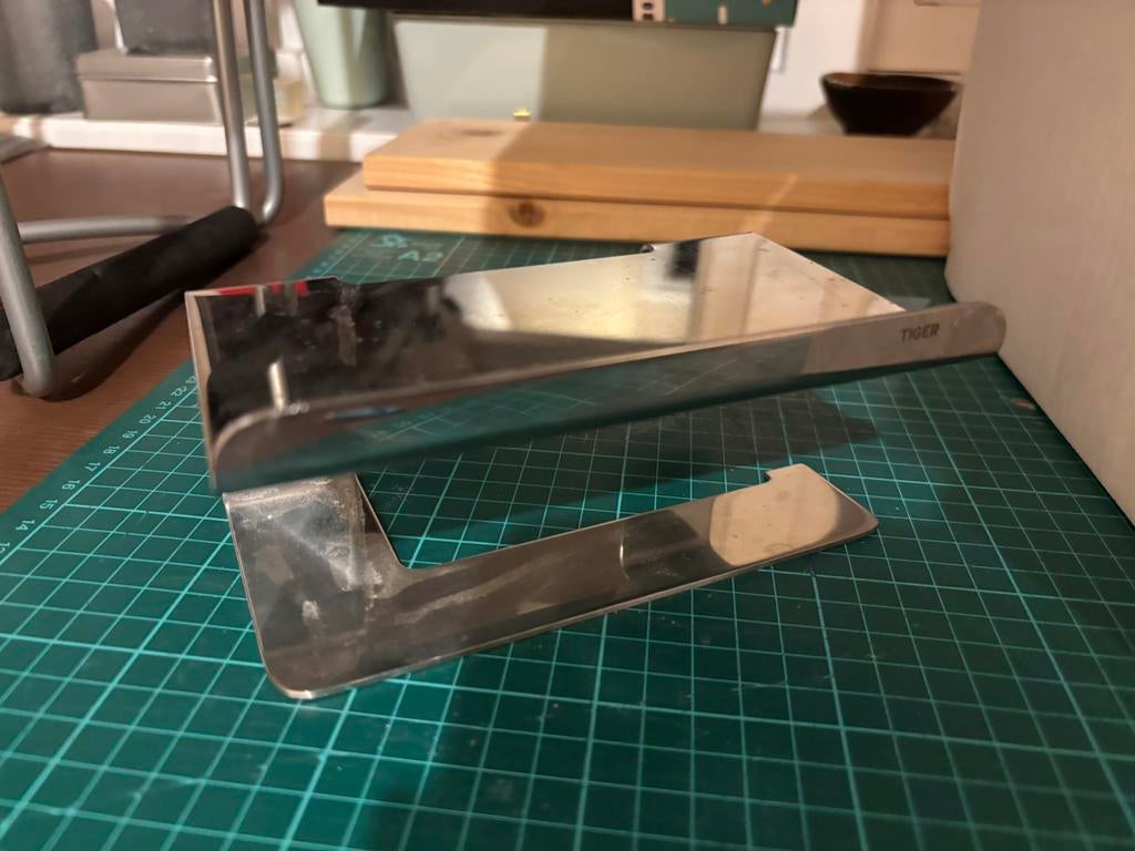 Toiletrol houder zonder boren, Ophalen of Verzenden, Zo goed als nieuw, Chroom, Overige typen