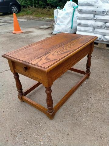Houten Salontafel met Lade beschikbaar voor biedingen