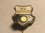 Metalen V.V. ASPEREN VOETBALCLUB Speld (Zwart/Wit/Messingkl), Verzenden, Zo goed als nieuw, Sport, Speldje of Pin
