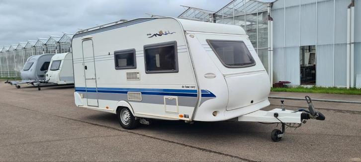 Hobby De Luxe 440, Caravans en Kamperen, Caravans, Bedrijf, tot en met 4, 750 - 1000 kg, Treinzit, Hobby, Dwarsbed, 4 tot 5 meter