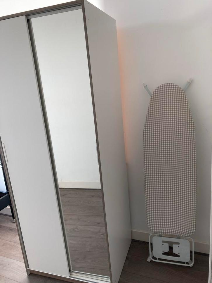 Ikea kast met schuifdeur en spiegel - gratis ophalen, Huis en Inrichting, Kasten | Kledingkasten, Gebruikt, 150 tot 200 cm, 50 tot 100 cm