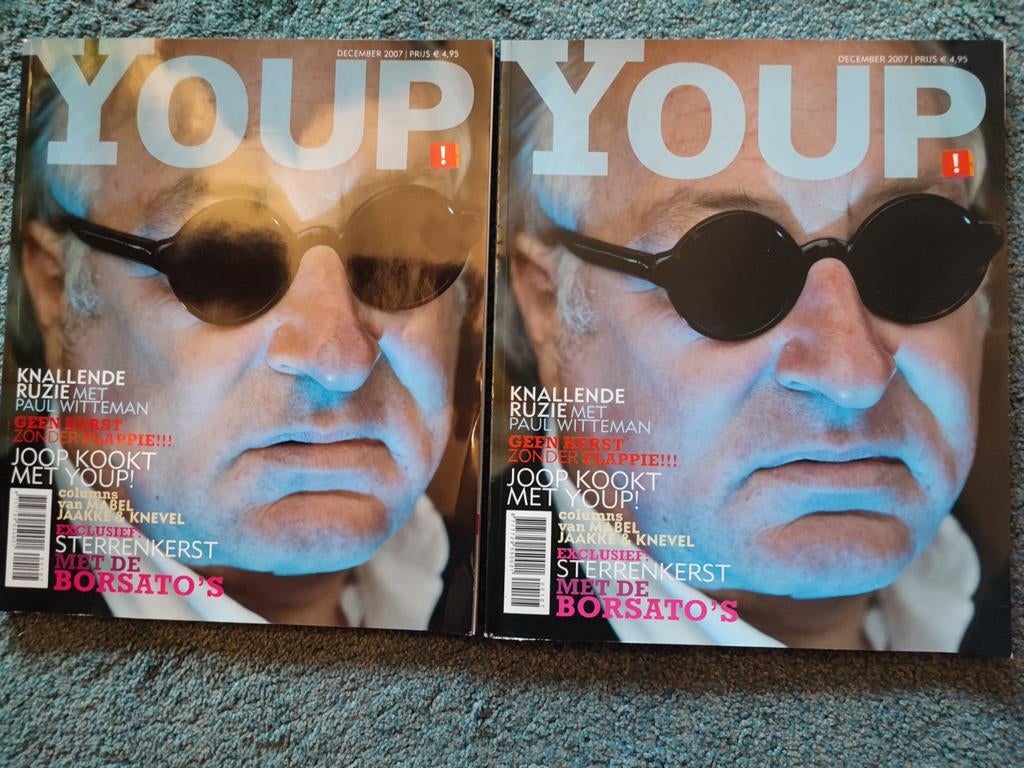 Twee Glossy Tijdschriften - Youp van 't Hek - December 2007, Boeken, Ophalen of Verzenden, Gelezen, Overige onderwerpen, Youp van 't Hek