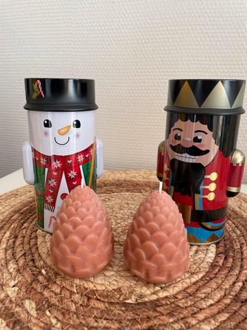 2 kerstblikken met kaars beschikbaar voor biedingen
